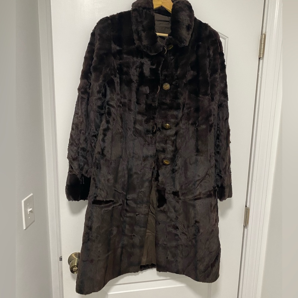 Woman genuine fur size 6color brown long pass knees with big gold& black buttons